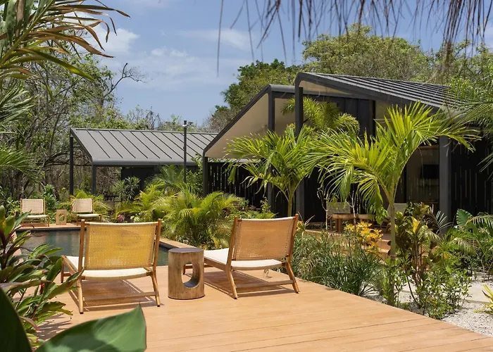 Pensión Favela Chic Tamarindo Adults Only Bungalows Tamarindo