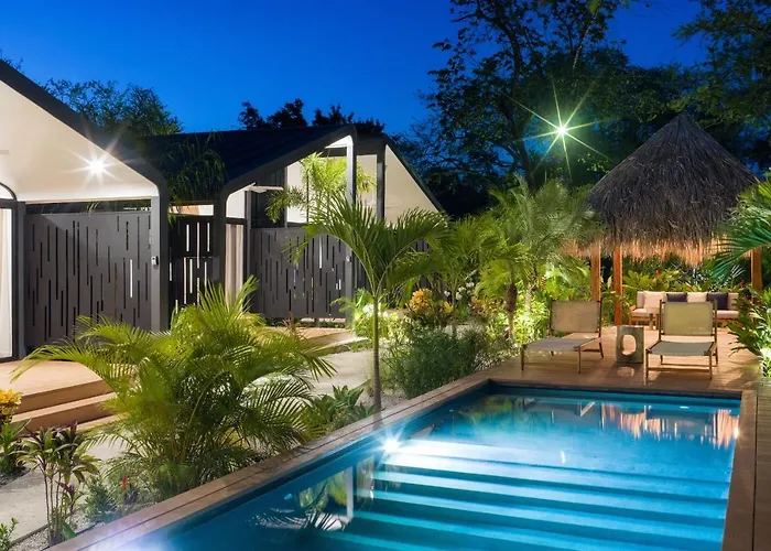 Pensión Favela Chic Tamarindo Adults Only Bungalows